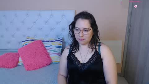 May online show from January 5, 8:34 pm