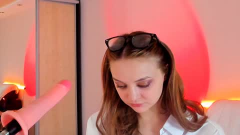 May Flower online show from January 28, 1:59 pm