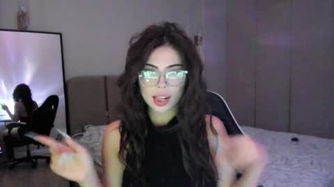 Mia online show from January 15, 2:28 am