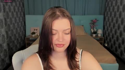 Mimi online show from June 21, 2:04 am