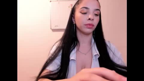 mayaduval online show from October 22, 10:15 pm