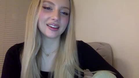 mayaflirt online show from March 23, 7:53 pm