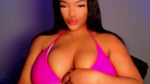 MayBabi online show from April 11, 11:14 am