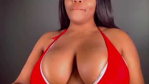 MayBabi online show from February 6, 5:19 pm