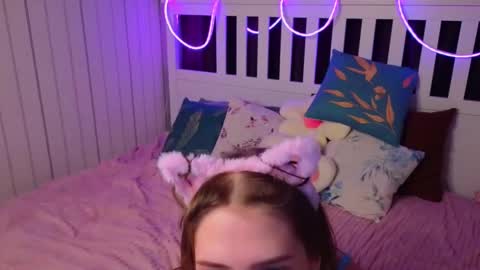 Ann online show from November 22, 9:28 pm