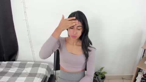 mazikeen_18 online show from October 13, 12:30 pm