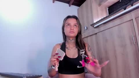 medussa13 online show from November 7, 1:28 pm