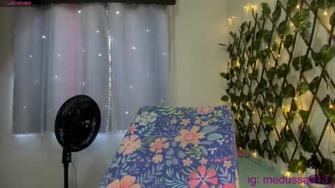 medussa13 online show from December 17, 12:11 pm