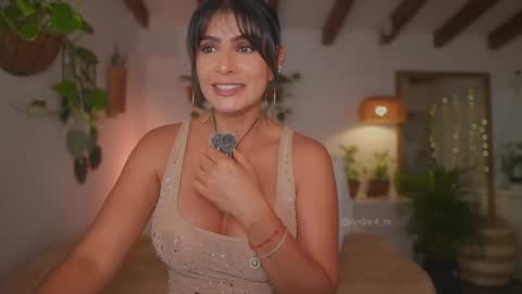 Andrea  online show from November 18, 5:25 pm