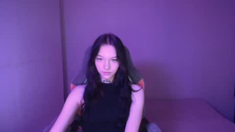 mefwhOre online show from February 12, 8:50 pm