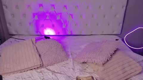 Megan  online show from January 9, 3:55 am