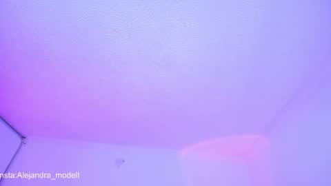 megan ale online show from January 18, 12:40 am