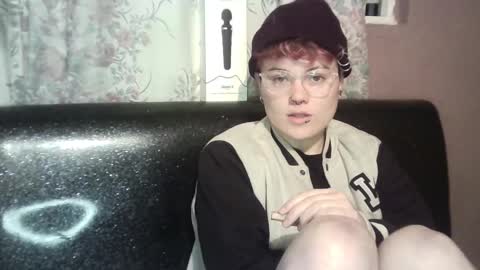 Megan and sophi online show from December 22, 5:12 am