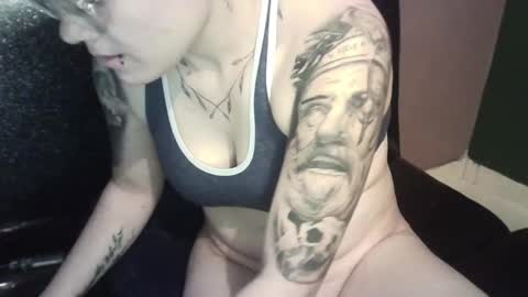 Megan and sophi online show from December 20, 10:32 pm