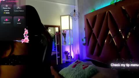    online show from February 22, 3:01 am