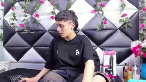 megan_thompsonn_ online show from September 25, 2:43 am