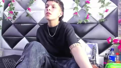 megan_thompsonn_ online show from October 29, 2:38 am