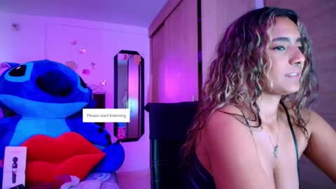 M E G A N   online show from October 3, 6:24 pm