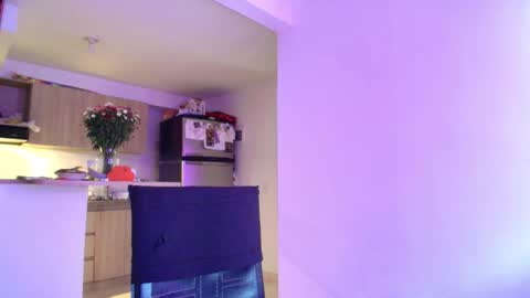 M E G A N   online show from February 15, 8:19 pm