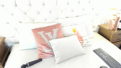 Megan online show from September 22, 12:03 pm