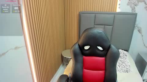 M E G A N  online show from November 11, 2:40 am