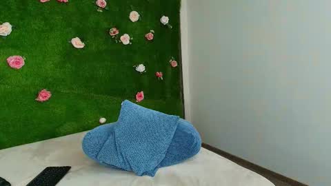 megatitts_ online show from March 5, 1:18 pm