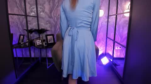 Meggy online show from November 21, 1:57 pm