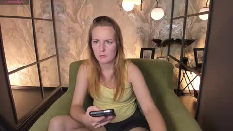 Meggy online show from September 26, 2:04 pm