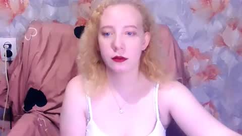 Mel Mellie online show from December 1, 6:10 pm