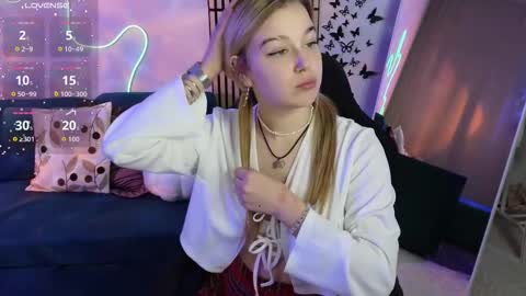 Mel online show from November 9, 11:06 am