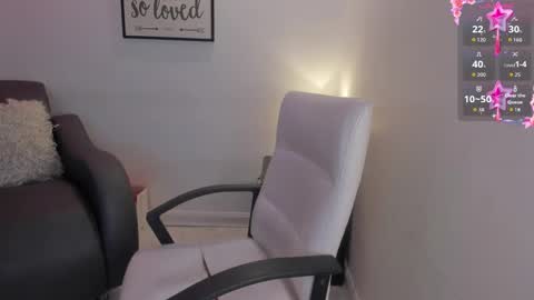 melan_owen online show from November 10, 11:05 am