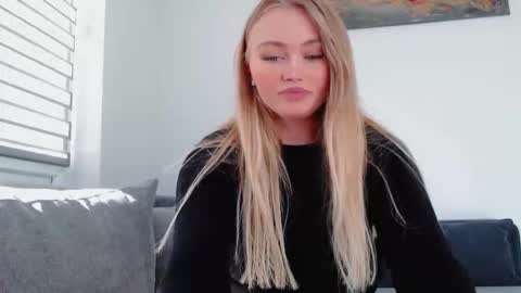 Melania online show from April 26, 1:53 pm