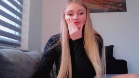 Melania online show from November 21, 1:57 pm