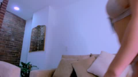 melanie_diaz online show from January 24, 2:28 am