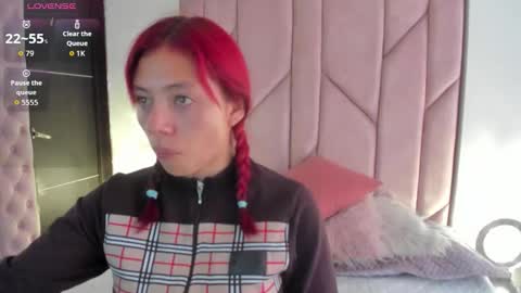 Melanie roux  online show from October 30, 11:55 am