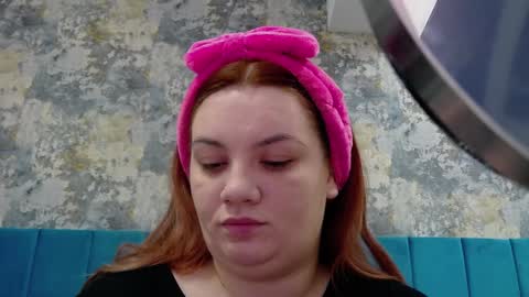 melanniebrown online show from January 6, 3:20 am