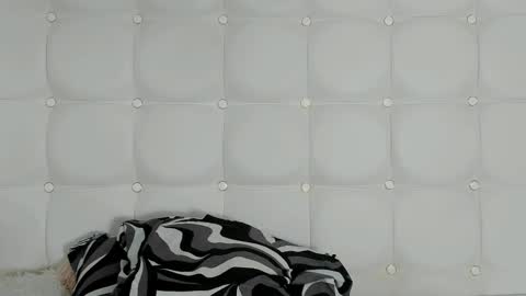 melanniebrown online show from March 12, 3:51 pm