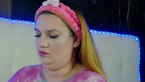 melanniebrown online show from April 6, 4:46 am