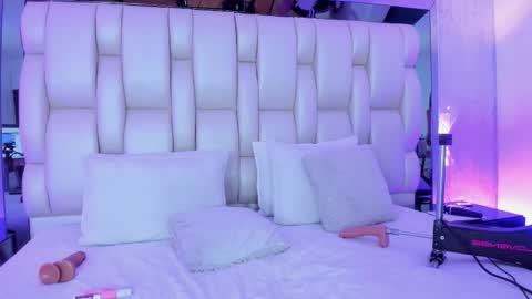 melany_hoffman online show from February 23, 7:08 am