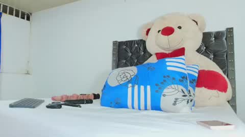 melanny online show from July 2, 12:43 am