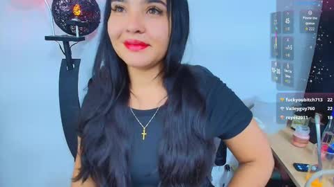    Independent model online show from March 16, 5:44 am