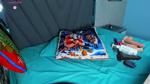 M E L I N A  online show from December 20, 9:19 pm