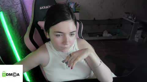 melisanilson online show from April 6, 4:46 am