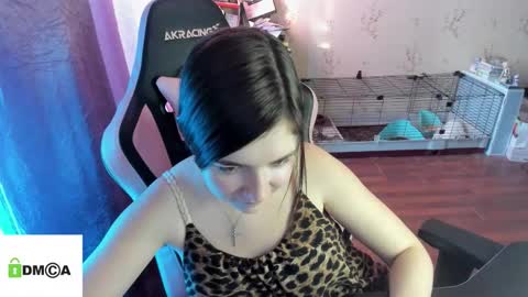 melisanilson online show from October 9, 5:22 am