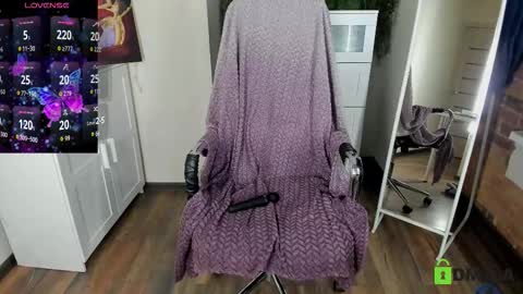 Melissa online show from September 24, 10:53 pm