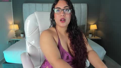 M E L I S S A  online show from March 7, 12:12 pm