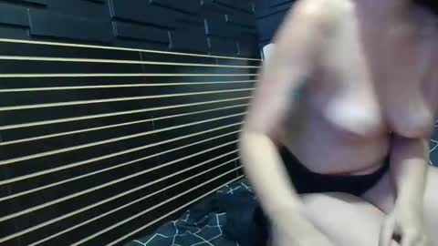 melissakri online show from April 3, 7:12 pm