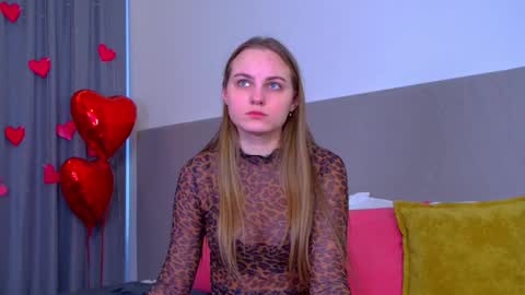 MelissaBerry online show from February 16, 7:37 am