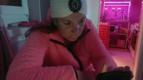 Melli online show from January 13, 9:30 pm