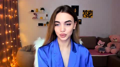 Tessa online show from December 19, 9:27 pm